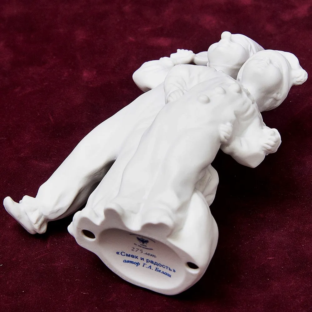 Коллекционная Авторская Статуэтка «Смех и Радость» из серии «Детский Утренник», фарфор ИФЗ, Россия.