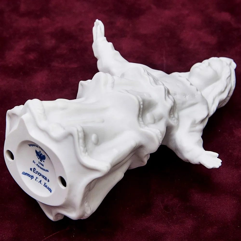 Коллекционная Авторская Статуэтка «Ёлочка» из серии «Детский Утренник», фарфор ИФЗ, Россия.