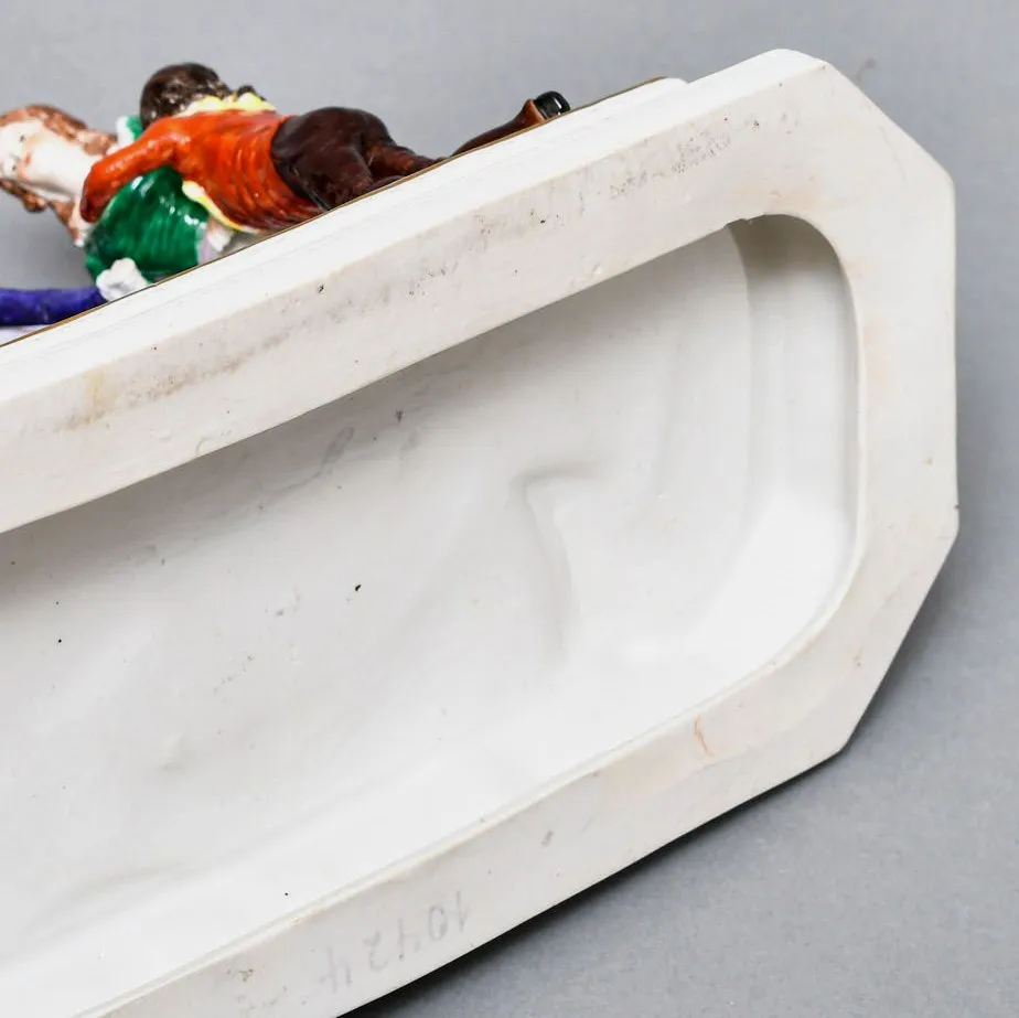 Антикварная Статуэтка «Неожиданное Угощение», Фарфор, Dressel & Kister Passau Германия, 1907 - 1922 гг. 