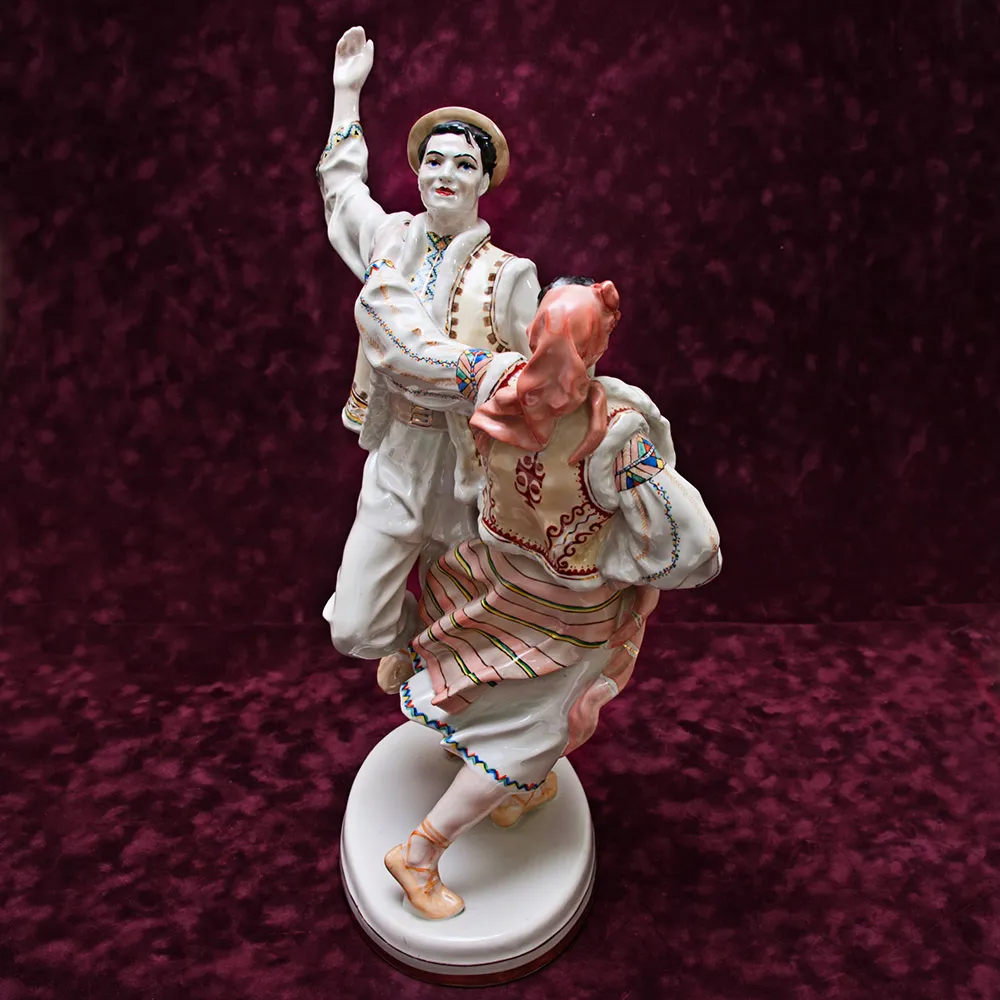 Редкость!!! Большая Фарфоровая Статуэтка «Гуцульский танец. Коломийка» Городницкий ФЗ - CCCР.