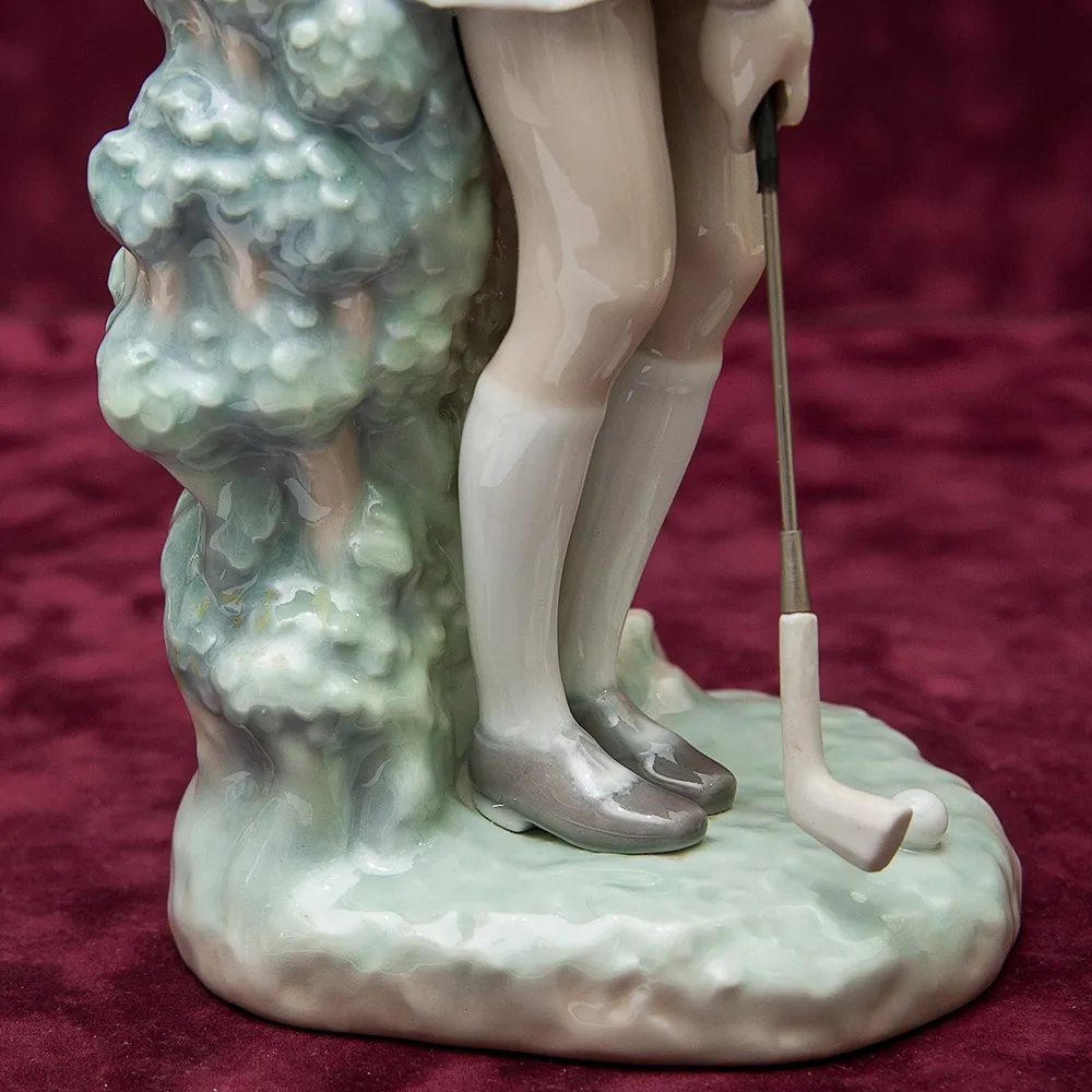 Редкая! Коллекционная Фарфоровая статуэтка «Гольфистка» Lladro, Испания - Н-28 см.