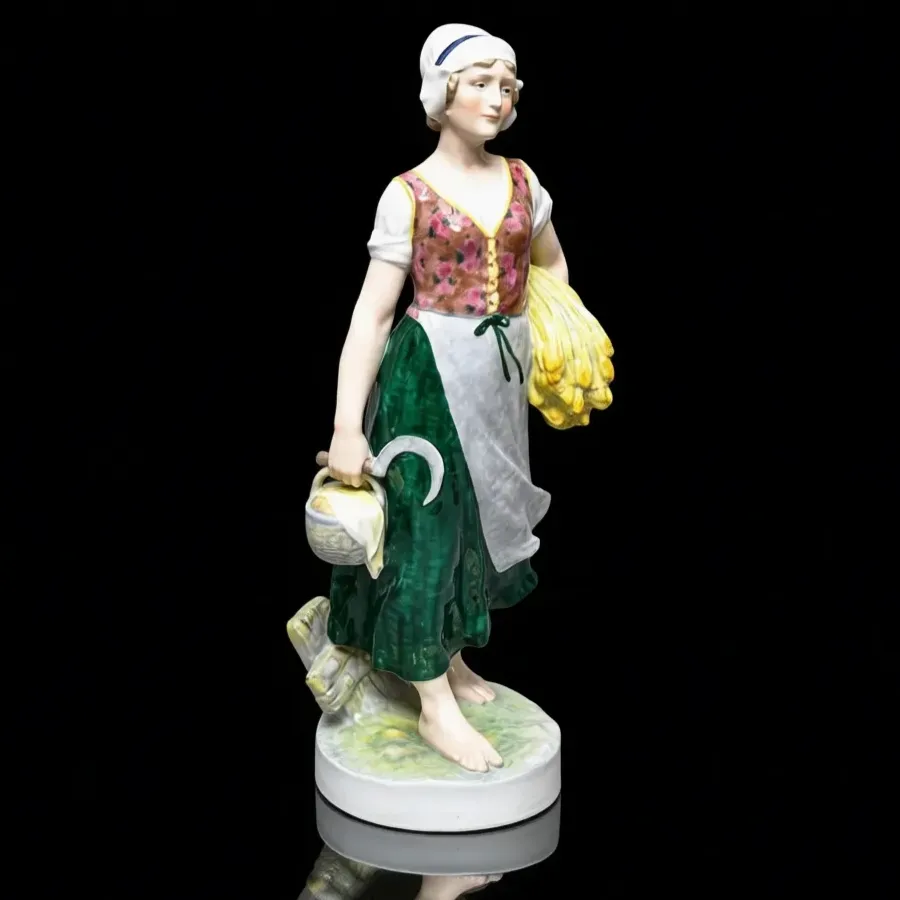 Большая! Коллекционная Фарфоровая статуэтка «Крестьянка с серпом и колосьями», Karl Ens Германия.