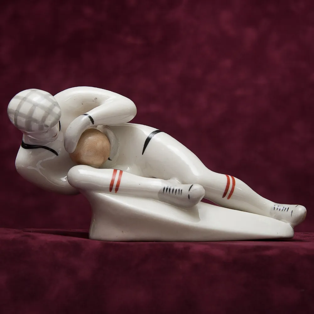 Коллекционная Фарфоровая статуэтка «Футбольный вратарь», СССР Полонне ЗХК. 