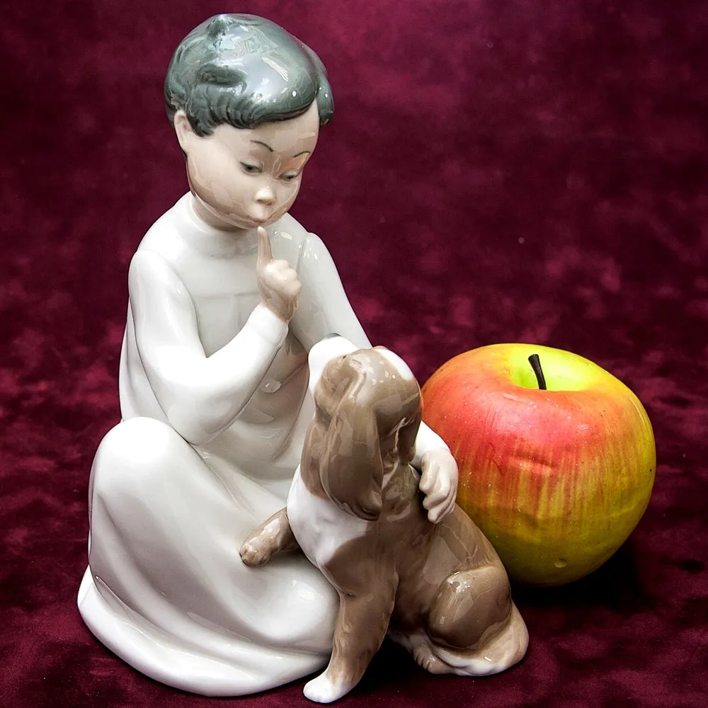 Редкая! Фарфоровая статуэтка «Мальчик с собакой» Lladro, Испания - 1970 год.