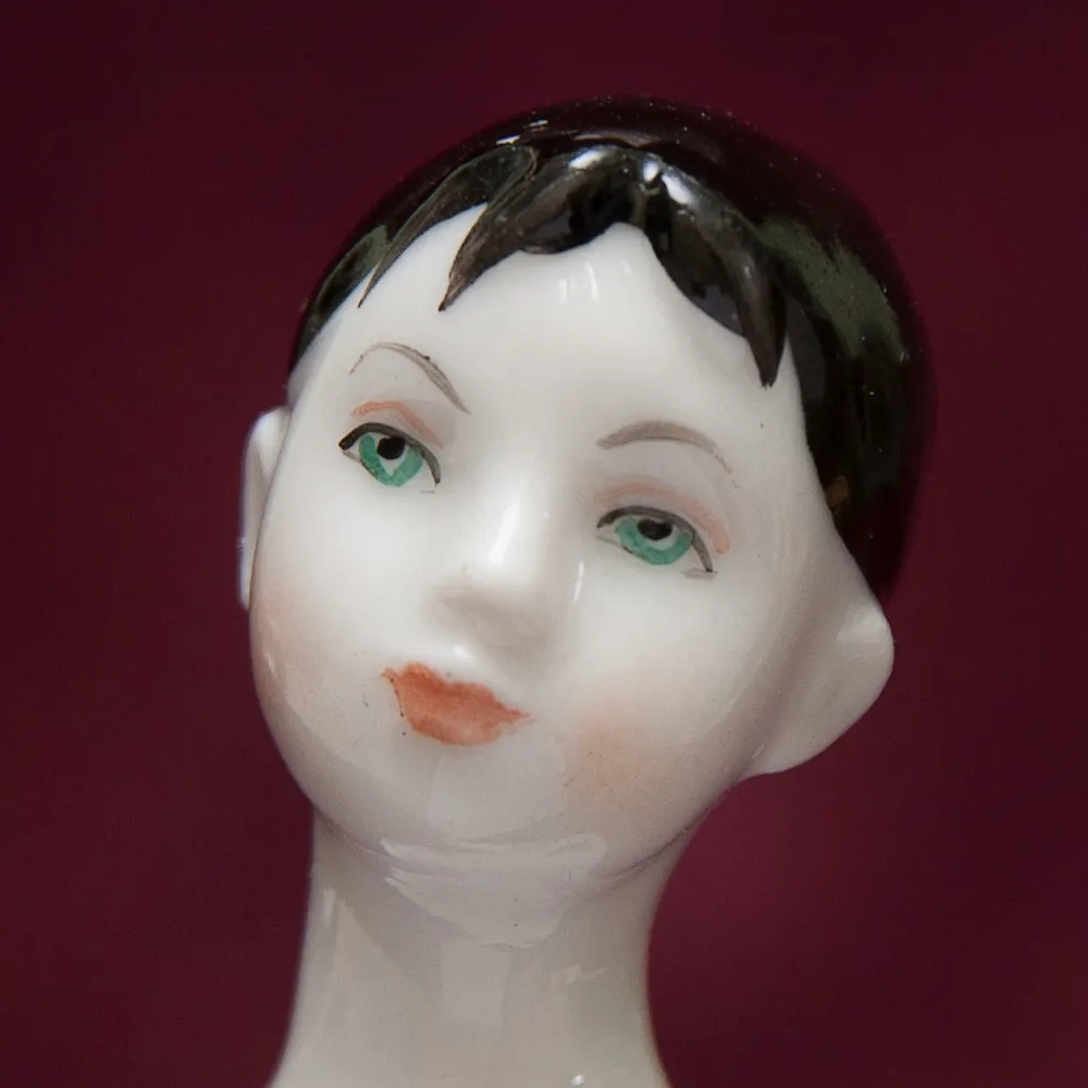 РЕДКОСТЬ!! Фарфоровая Статуэтка «Бадминтонистка», ЛФЗ СССР - 1955 год.