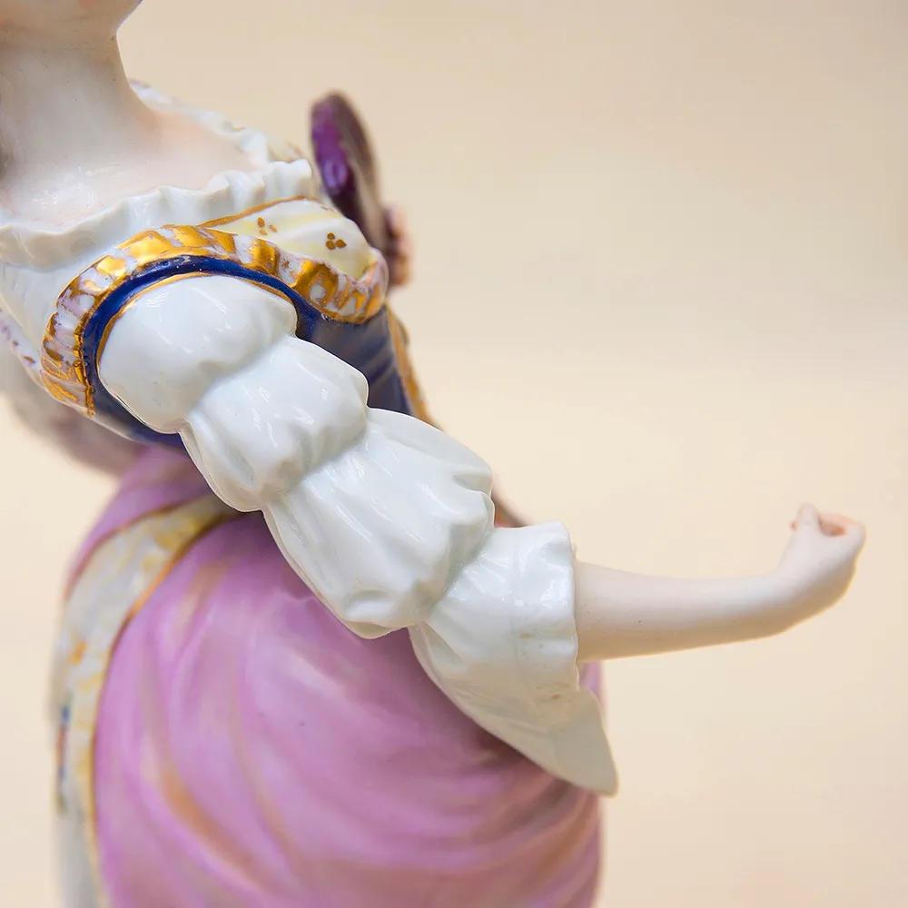 Большая! Фарфоровая статуэтка «Дама с веером» VOLKSTEDT  Германия -1915-1934 гг.