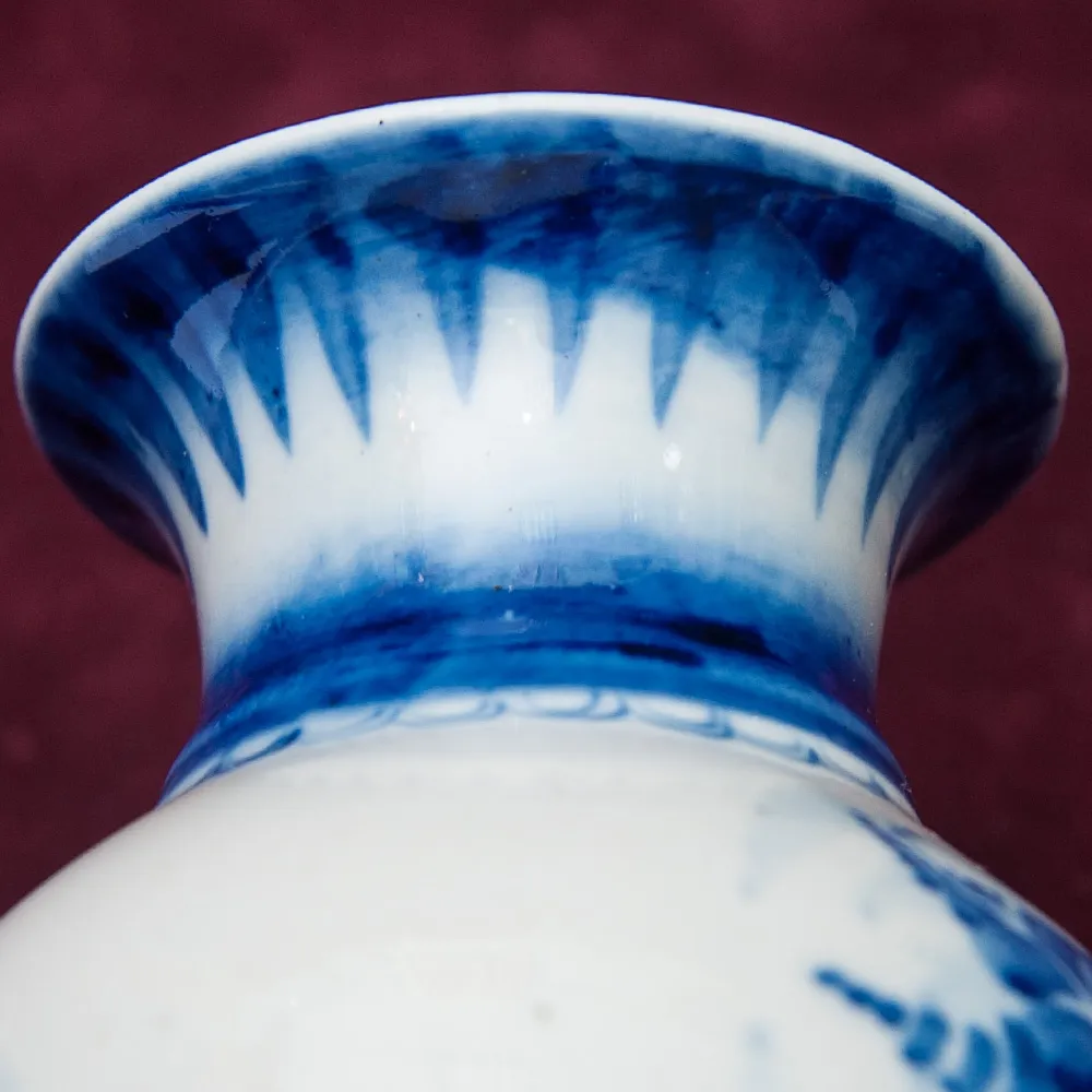 Авторская Коллекционная Фарфоровая Ваза «Розы» СССР ГЖЕЛЬ - 1980 год.