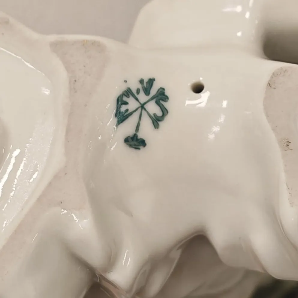 Птица - Фарфоровая статуэтка «Зелёный дятел», Карл Энс / Karl Ens, Германия, 30-е годы ХХ века.