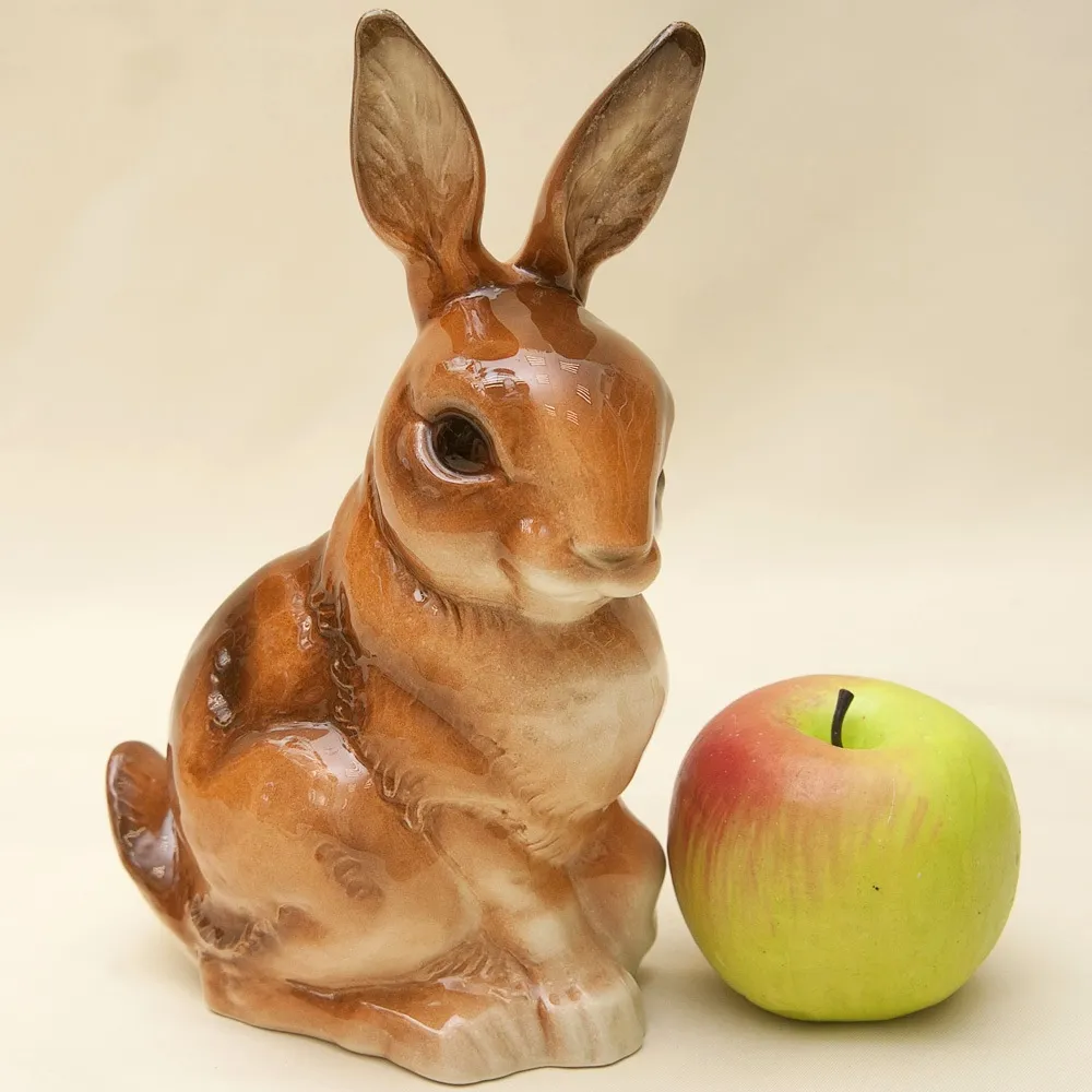 Коллекционная Фарфоровая Статуэтка «Милый Зайка», GOEBEL, Германия - 1979 год.