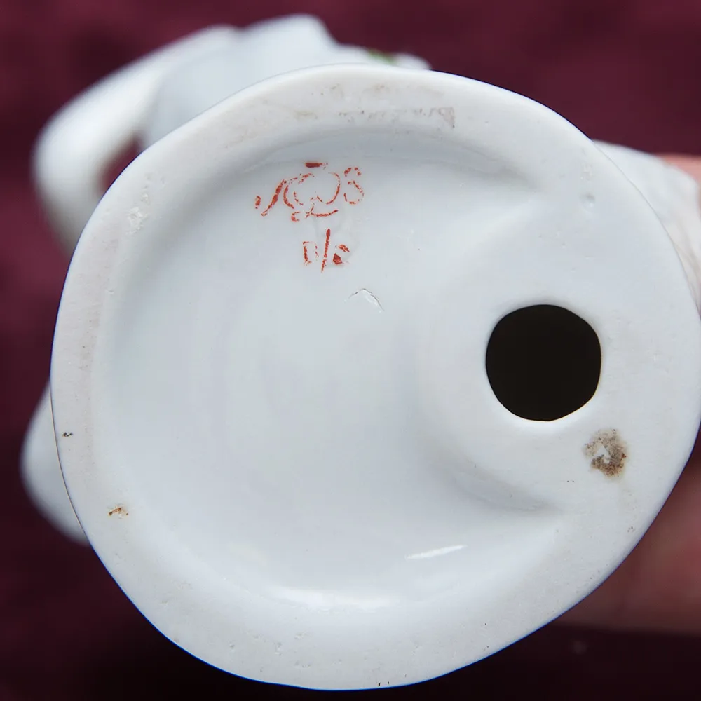 РЕДКОСТЬ!! Фарфоровая Статуэтка «Девочка с кукурузой», ЛФЗ СССР - 1960 год.