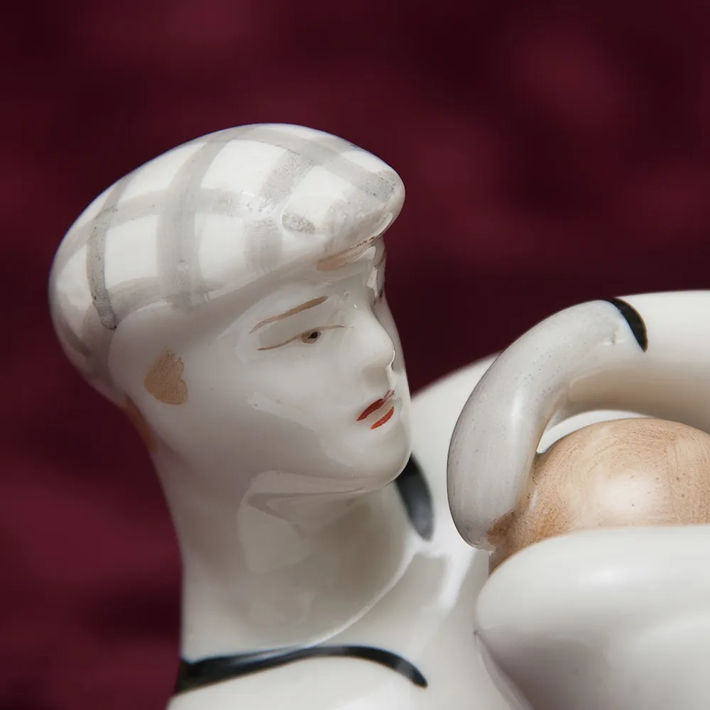 Коллекционная Фарфоровая статуэтка «Футбольный вратарь», СССР Полонне ЗХК. 