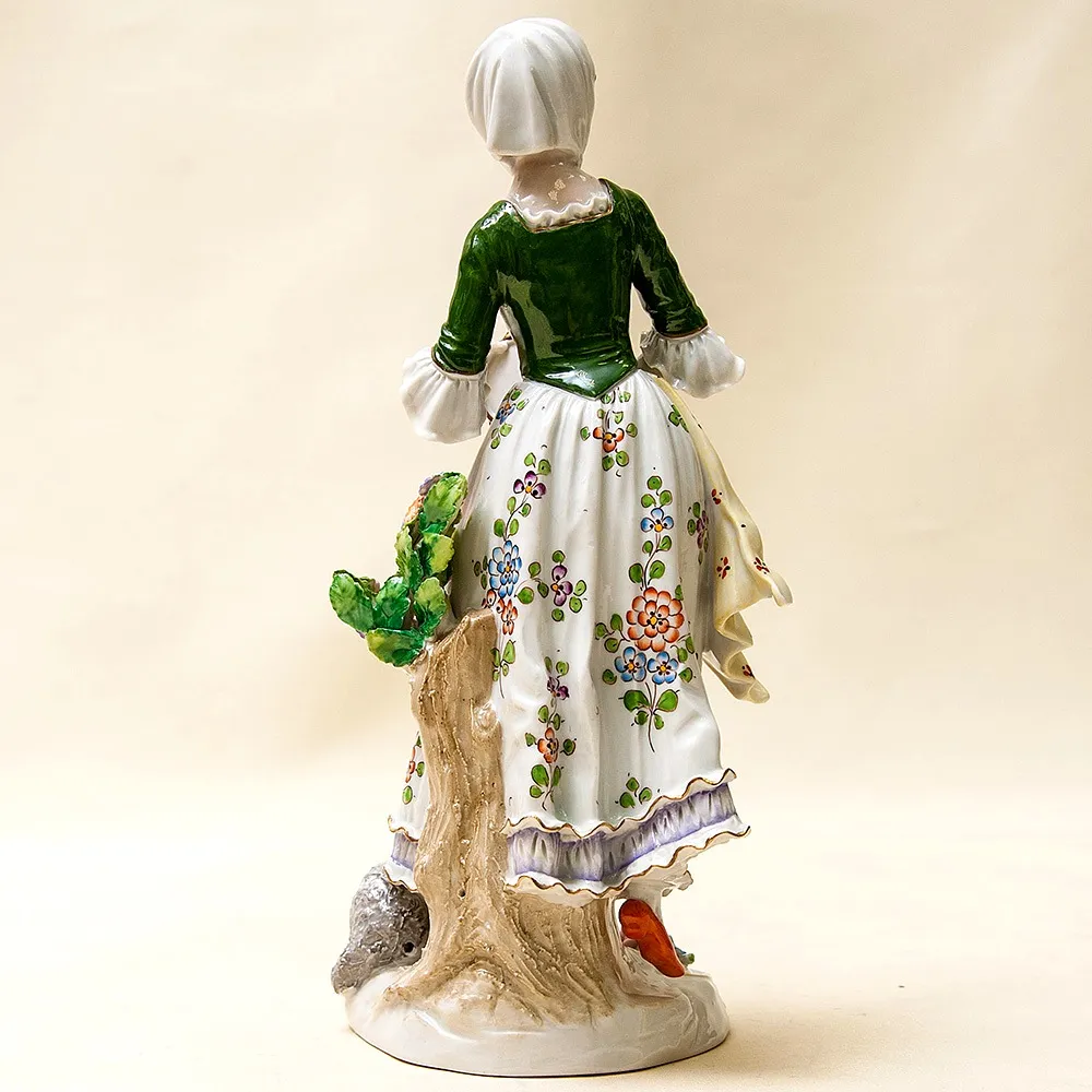 Коллекционная Фарфоровая Статуэтка «Весёлая Пастушка» Н-24см. SITZENDORF, Германия - 50гг..