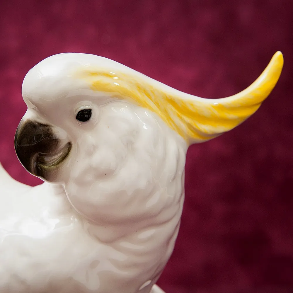 Большая Статуэтка Птица - Попугай - Какаду Желтохохлый, фарфор ИФЗ, Россия.