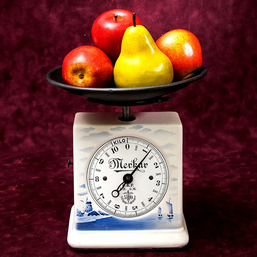 Кухонные Весы «Merkur» в Фарфоровом корпусе, D.R & G.M., Германия -1915 год.