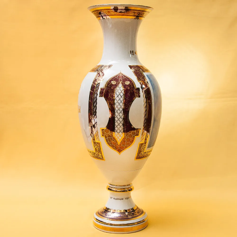 Редкая! Большая Авторская Наградная Ваза «60 ЛЕТ ПОБЕДЫ», Фарфор Кисловодский ФЗ Россия-2005 год.