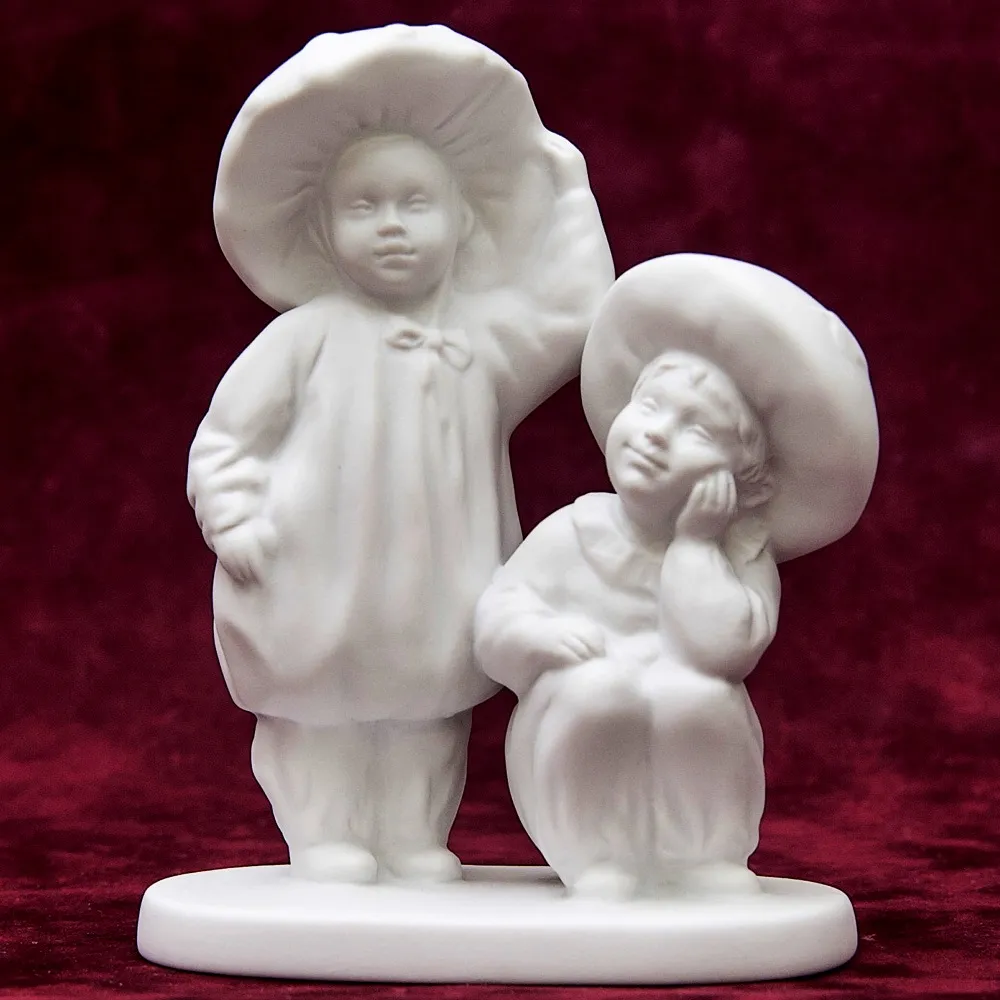 Коллекционная Авторская Статуэтка «Грибочки» из серии «Детский Утренник», фарфор ИФЗ, Россия.