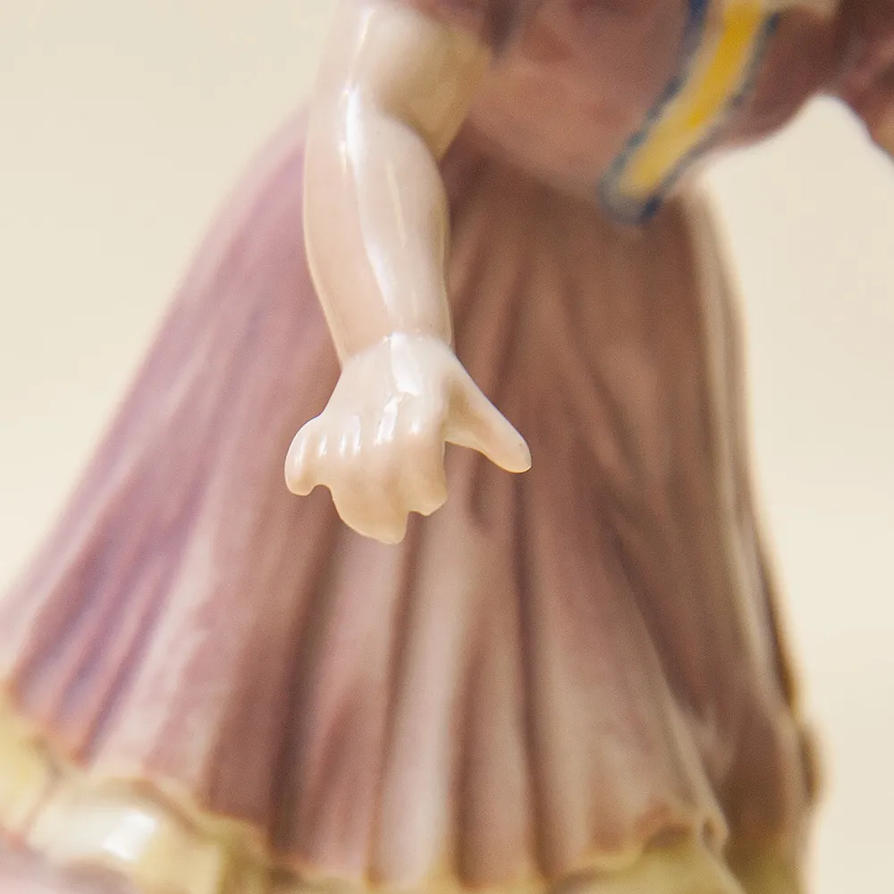 Редкость!!! Фарфоровая Статуэтка «Букет для Мамы», Карл Энс / Karl Ens, Германия, 30-е гг.