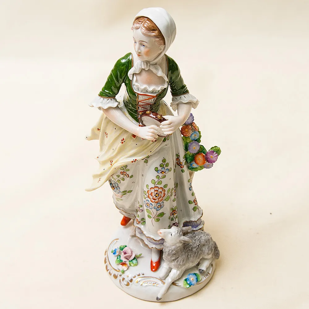 Коллекционная Фарфоровая Статуэтка «Весёлая Пастушка» Н-24см. SITZENDORF, Германия - 50гг..