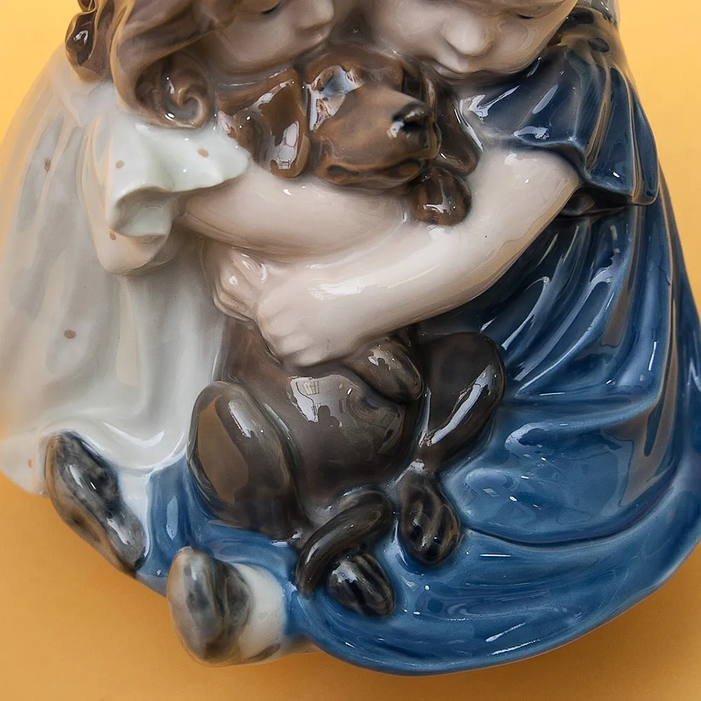 Фарфоровая Статуэтка «Дети с таксой» ROYAL COPENHAGEN Дания, 1975-1979 гг.
