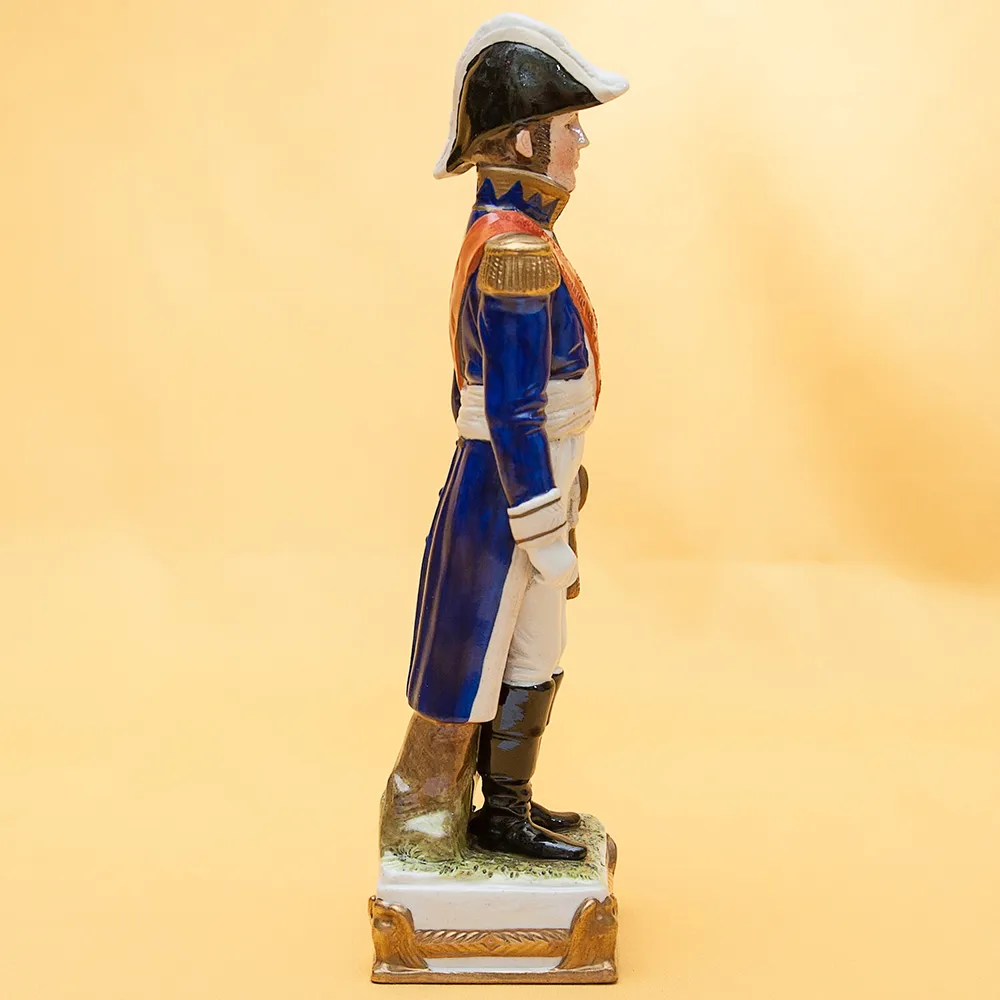 Статуэтка «BERTRAND» серия «Маршалы Армии Наполеона» Фарфор Scheibe - Alsbach.