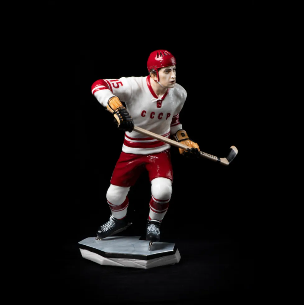Коллекционная Авторская Статуэтка «Хоккеист СССР – Александр Якушев №15», фарфор, Россия.