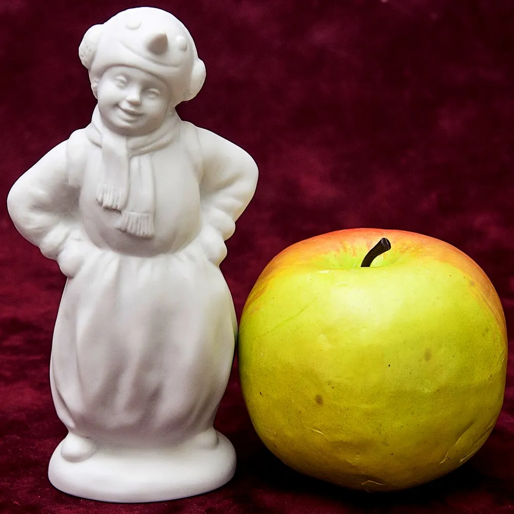 Коллекционная Авторская Статуэтка «Снеговик» из серии «Детский Утренник», фарфор ИФЗ, Россия.