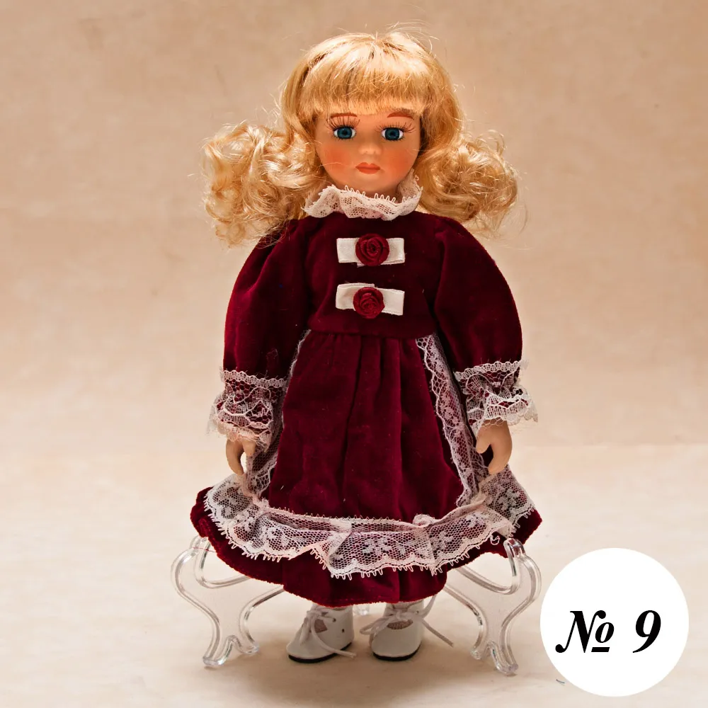 Коллекционная фарфоровая кукла №9 Бельгия Н - 27 см.