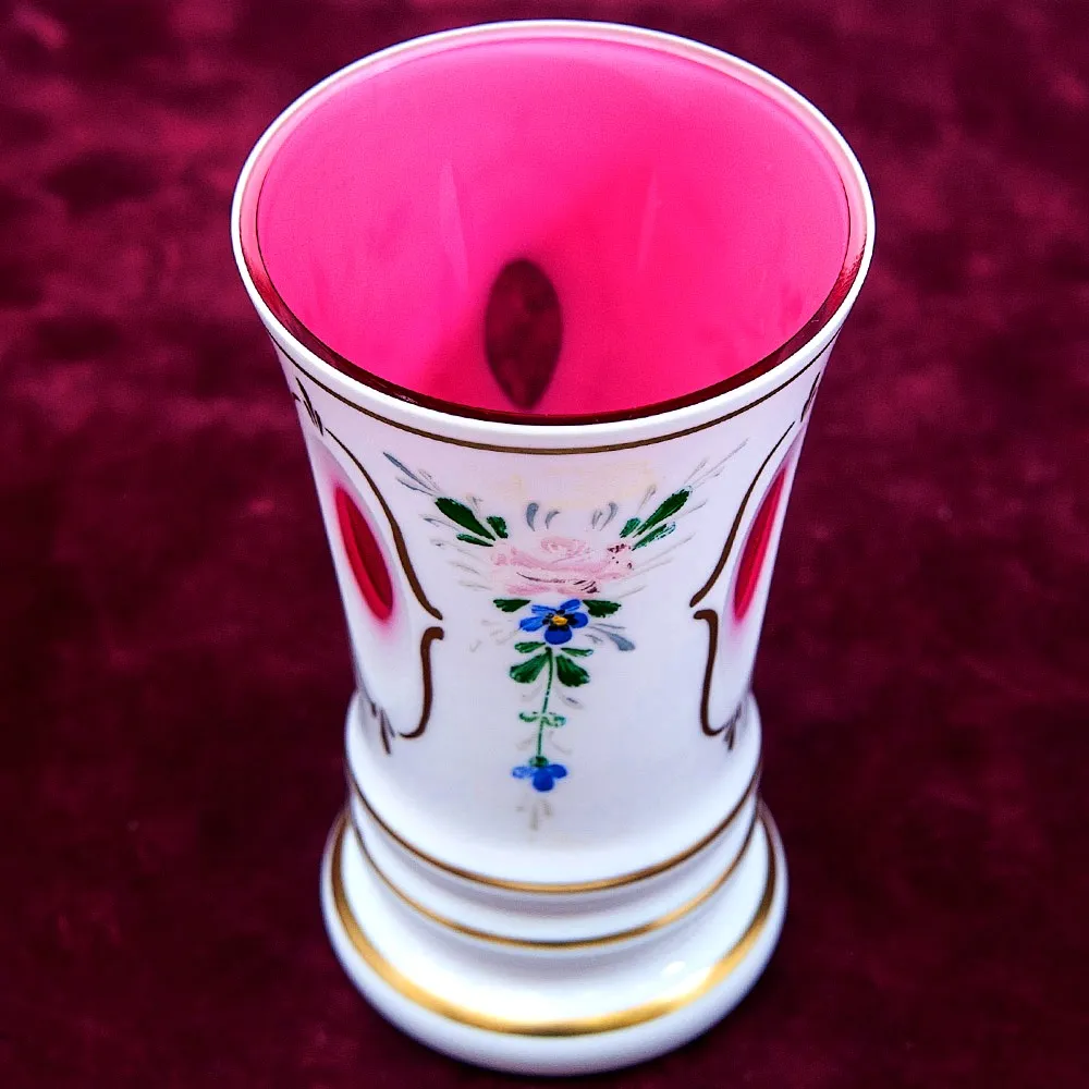 Винтажная Стеклянная Ваза «Цветочная Нежность» LAUSITZER GLASWERKE Германия - 50-70е гг.