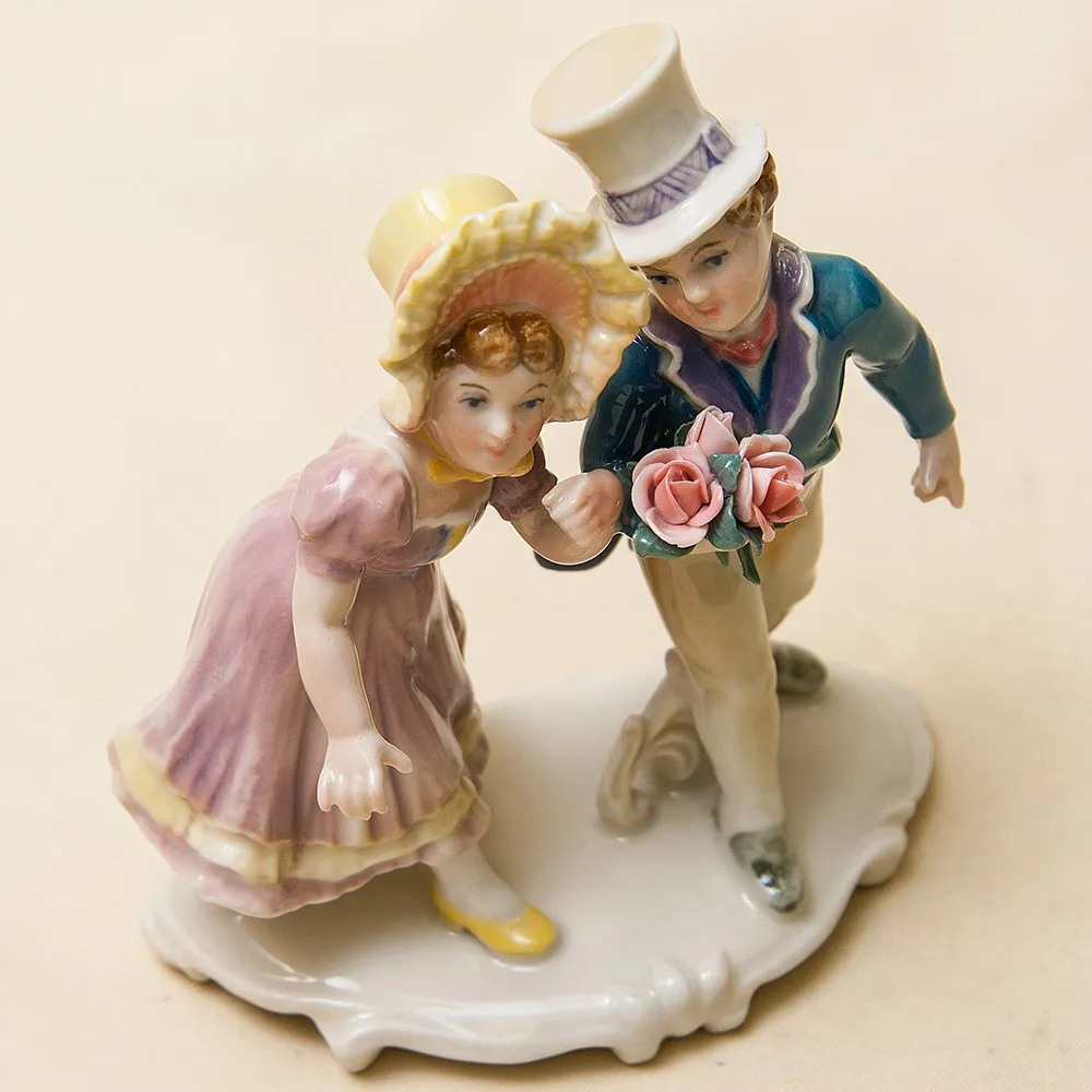 Редкость!!! Фарфоровая Статуэтка «Букет для Мамы», Карл Энс / Karl Ens, Германия, 30-е гг.