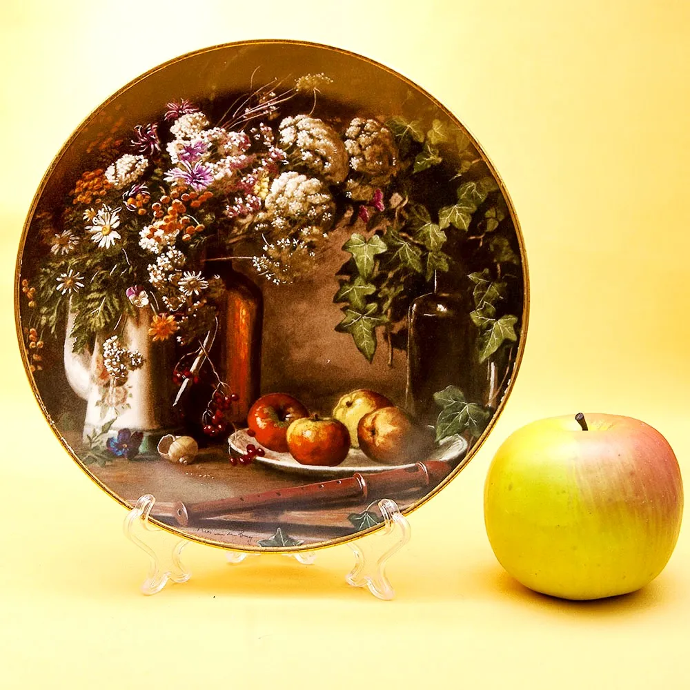 Коллекционная Номерная Тарелка «Натюрморт с яблоками» Фарфор, Royal MOSA, Голландия -1988 год.