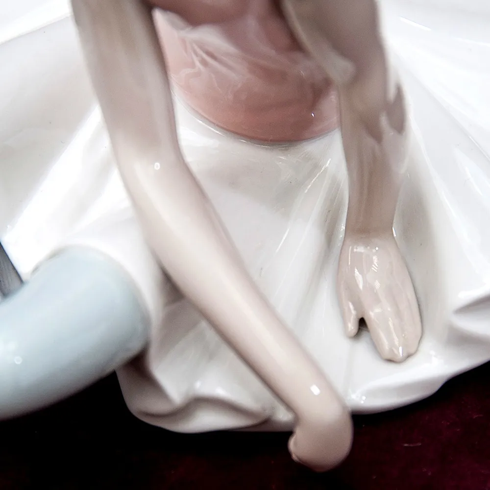 Коллекционная Фарфоровая статуэтка «Маленькая балерина в розовом» Lladro, Испания - 1978 год.