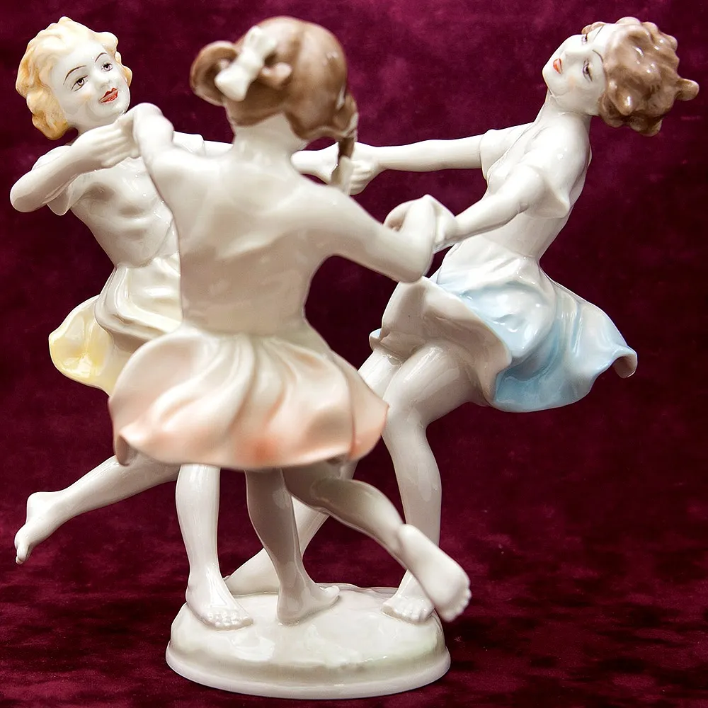 Фарфоровая Статуэтка «Майский Танец», Hutschenreuther, Германия -1955-1968 годы.