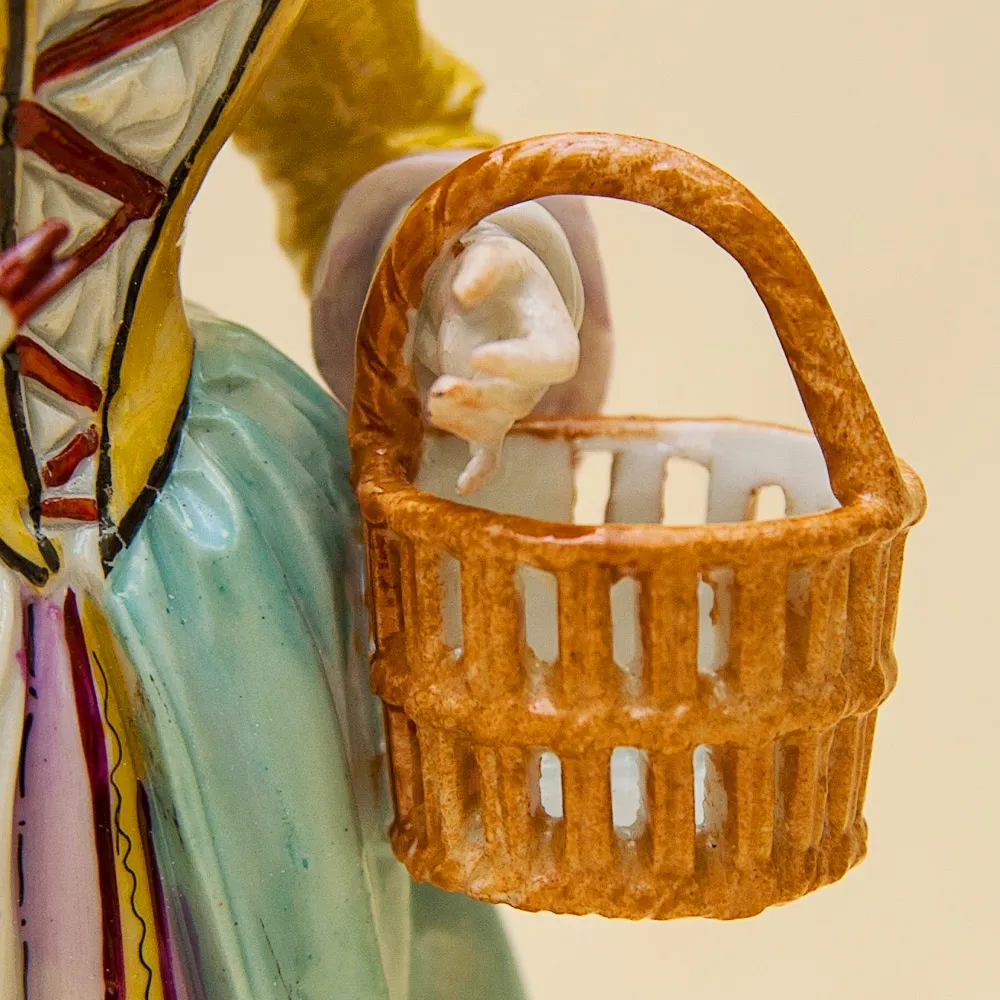 Редкость!!! Фарфоровая Статуэтка «Девушка с гусем» Н-23,5см. SITZENDORF  Германия