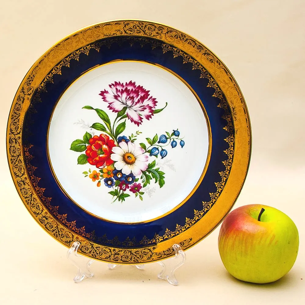 Коллекционная Тарелка «Летний Букет» Фарфор, Лимож (Limoges) Франция, середина ХХ века.