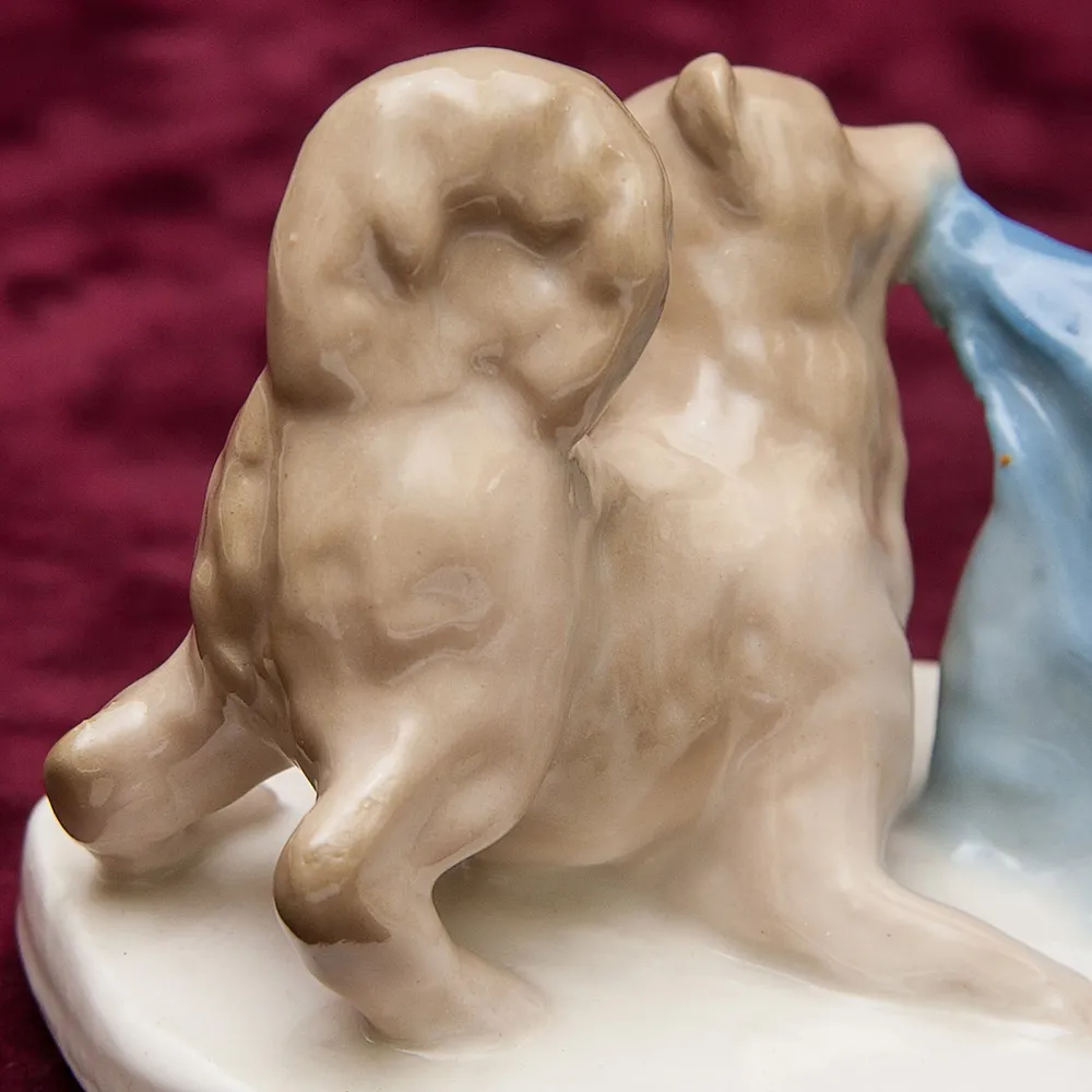 Фарфоровая Статуэтка «Мальчик с собакой» Артель КЕРАМИК - CCCР 50 -е годы ХХ века.