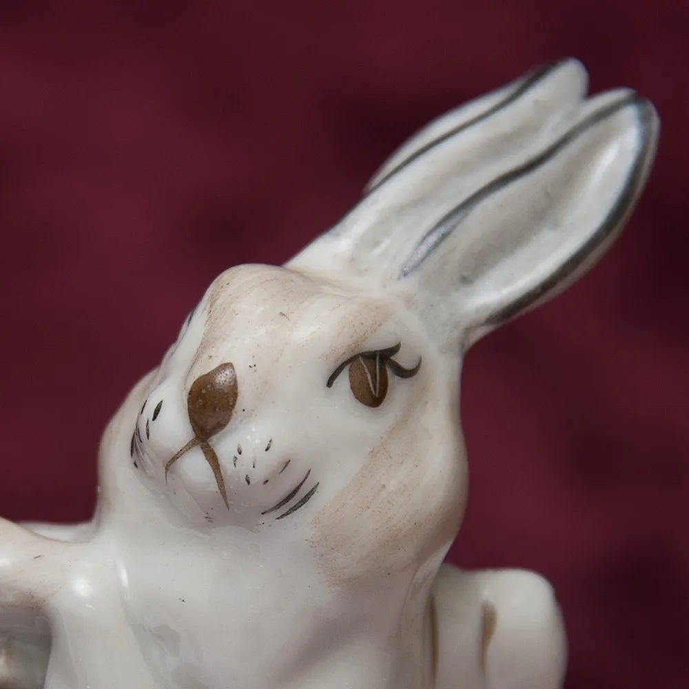Коллекционная Фарфоровая статуэтка «Заяц с мухоморами», СССР Полонне ЗХК, 50-е гг. 