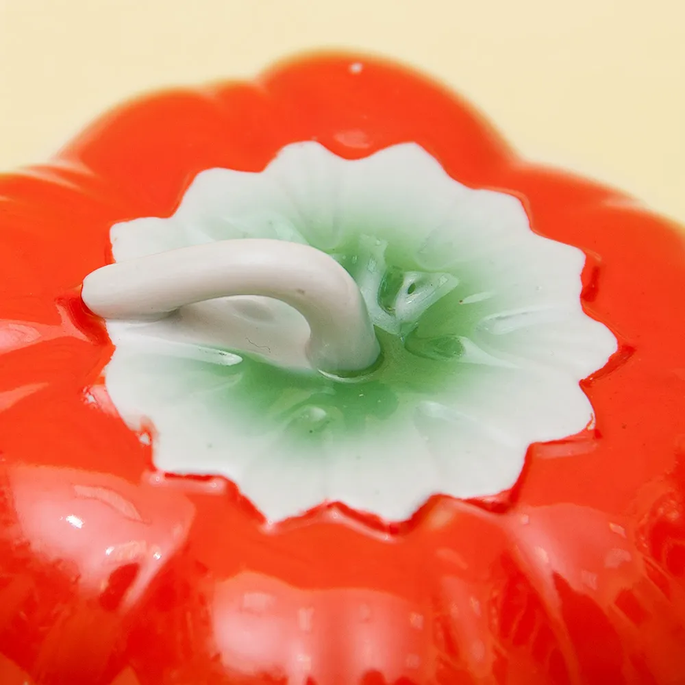 Шкатулка - Бонбоньерка «Сеньор Помидор» Фарфор - ДФЗ Вербилки - СССР - 1961 год.