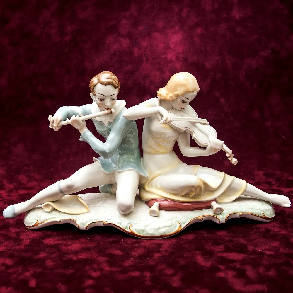 Авторская Фарфоровая статуэтка «СОНАТА, МУЗЫКАЛЬНЫЙ ДУЭТ» Hutschenreuther, Германия.