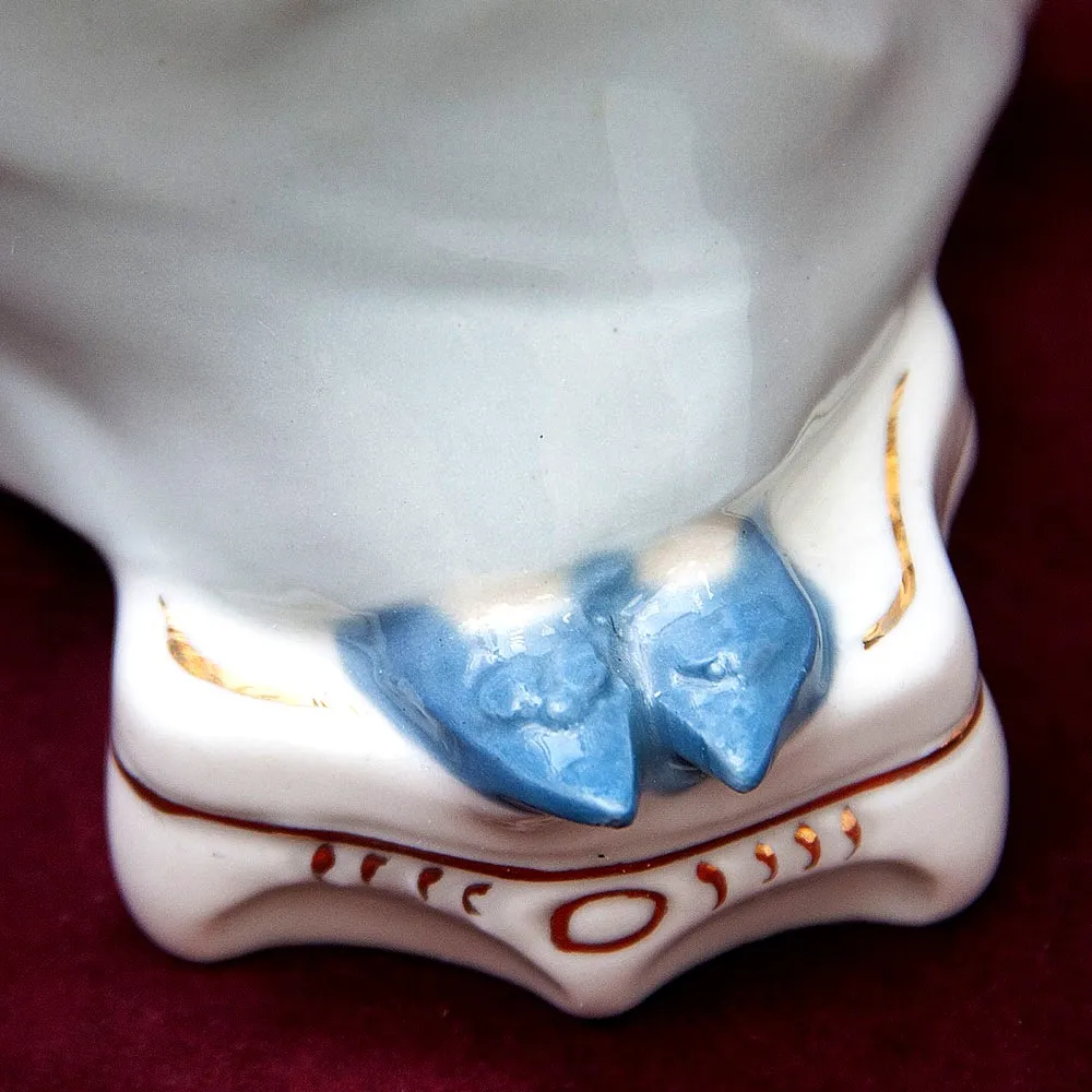 Коллекционная Статуэтка «Дама с Болонкой» Фарфор ROYAL DUX BOHEMIA -1970 год.