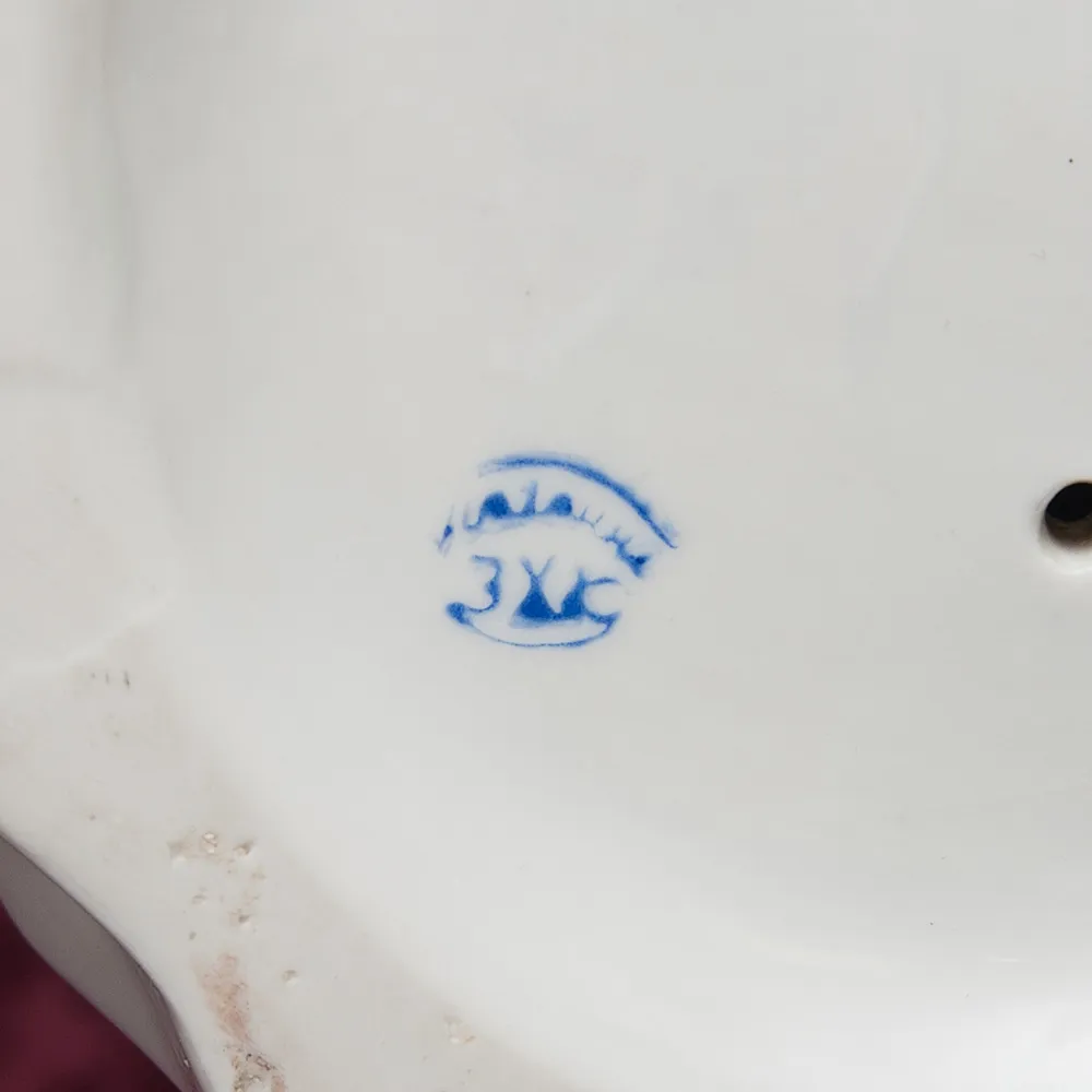 Большая Фарфоровая статуэтка «Юный геолог», СССР Полонне ЗХК, середина ХХ века. 