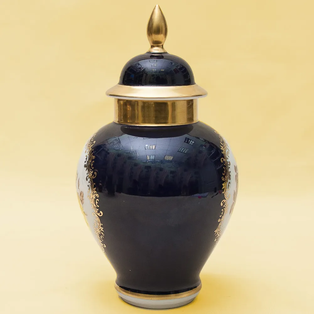 Малый Вазон с крышкой из коллекции «Gold Night» SHUMAN-ARZBERG Германия Н-25см.