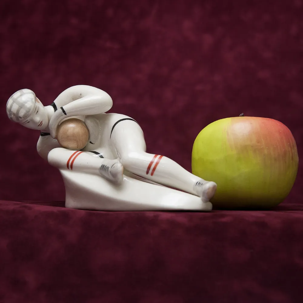 Коллекционная Фарфоровая статуэтка «Футбольный вратарь», СССР Полонне ЗХК. 