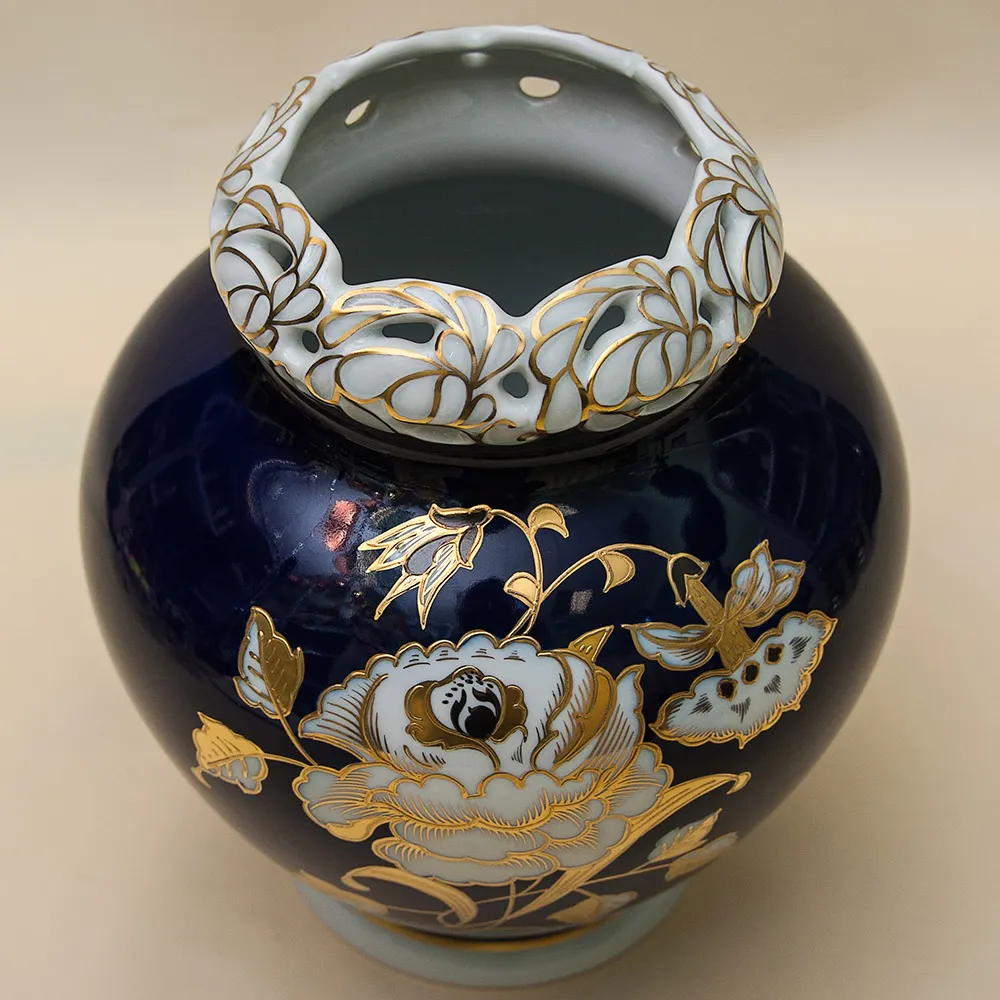 Кобальтовая Коллекционная Ваза «Золотая Роза» WALLENDORF, Германия -1963 год.