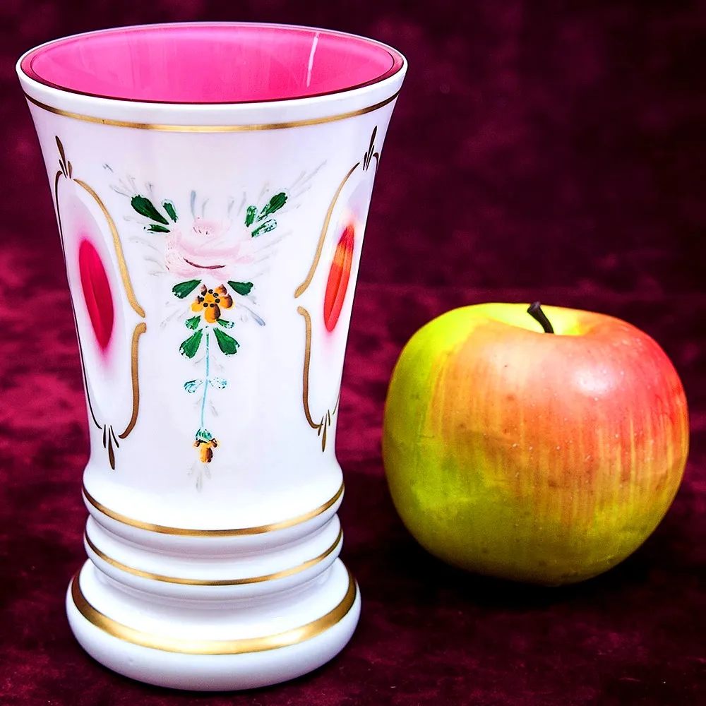 Винтажная Стеклянная Ваза «Цветочная Нежность» LAUSITZER GLASWERKE Германия - 50-70е гг.