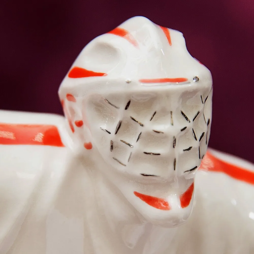 Коллекционная Фарфоровая Статуэтка «Вратарь - Хоккей - Спорт» Россия.