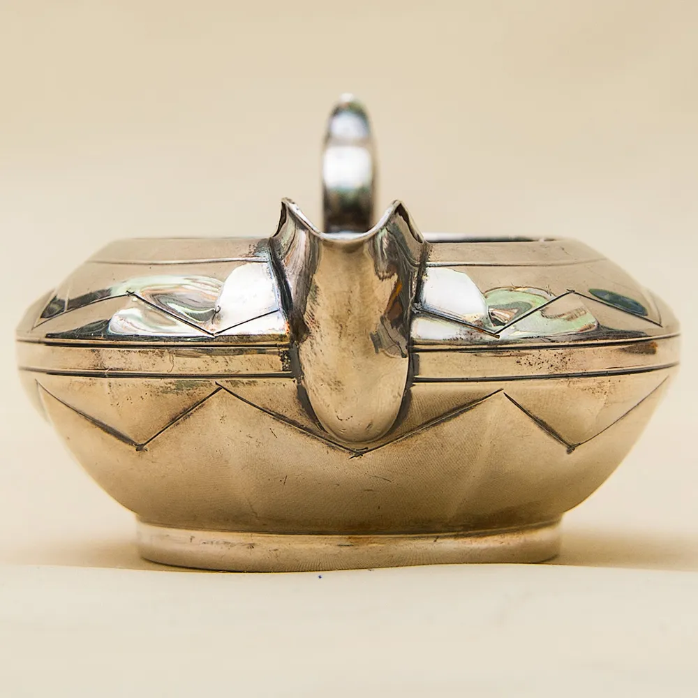 Набор для подачи Чая, АРТ ДЕКО, Silverplate William Hutton&Sons Англия, начало ХХ века.