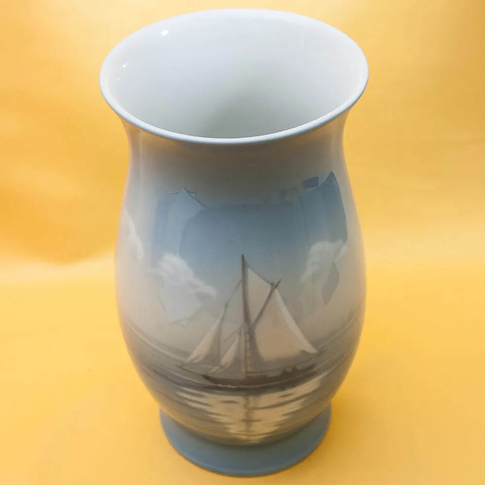 Большая  Фарфоровая Ваза «Белый Парус», B&G Copenhagen Porcelain, Дания - 1970-1983гг.