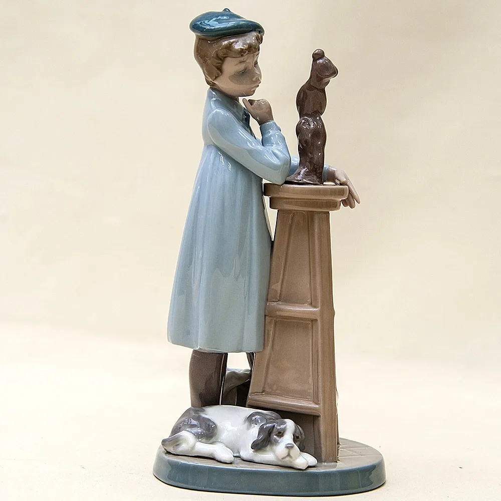 Коллекционная Фарфоровая статуэтка «Маленький скульптор» Lladro, Испания - 1985 год.