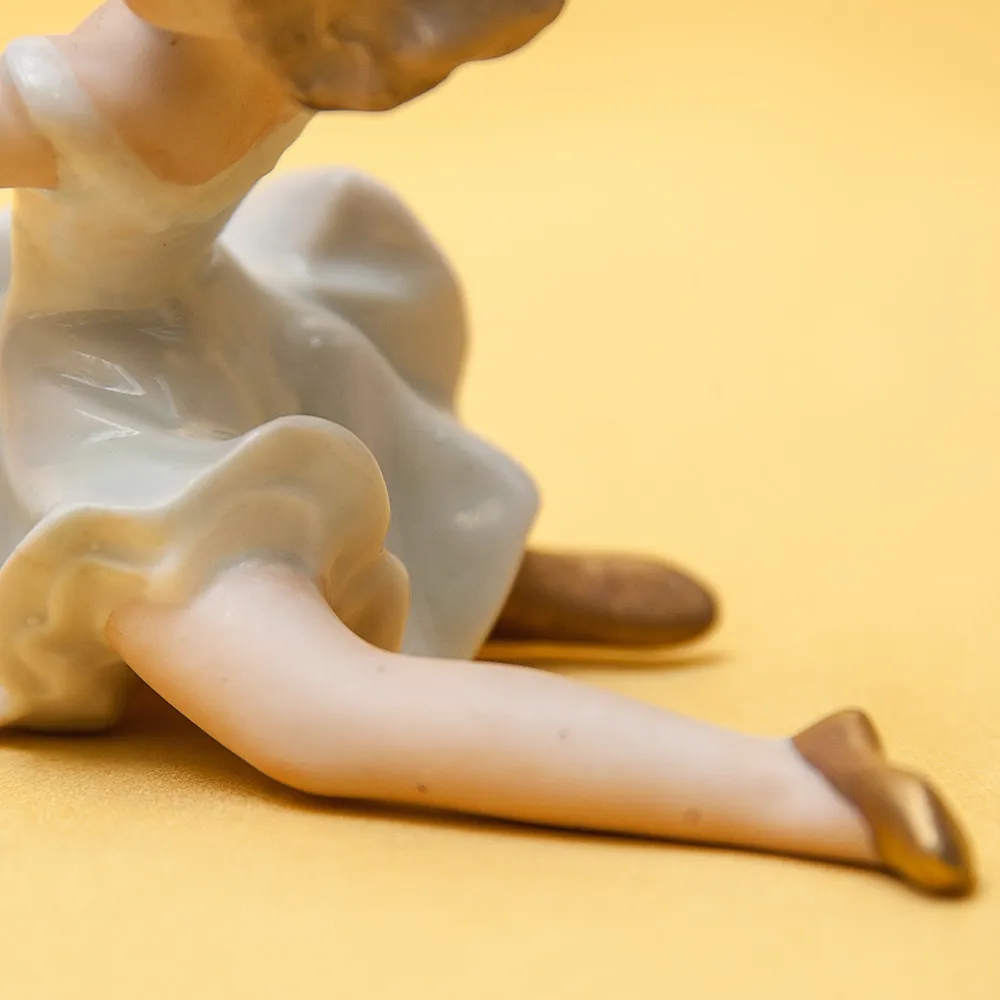 Коллекционная Фарфоровая статуэтка «Маленькая балерина», ВАЛЕНДОРФ - WALLENDORF  Германия.