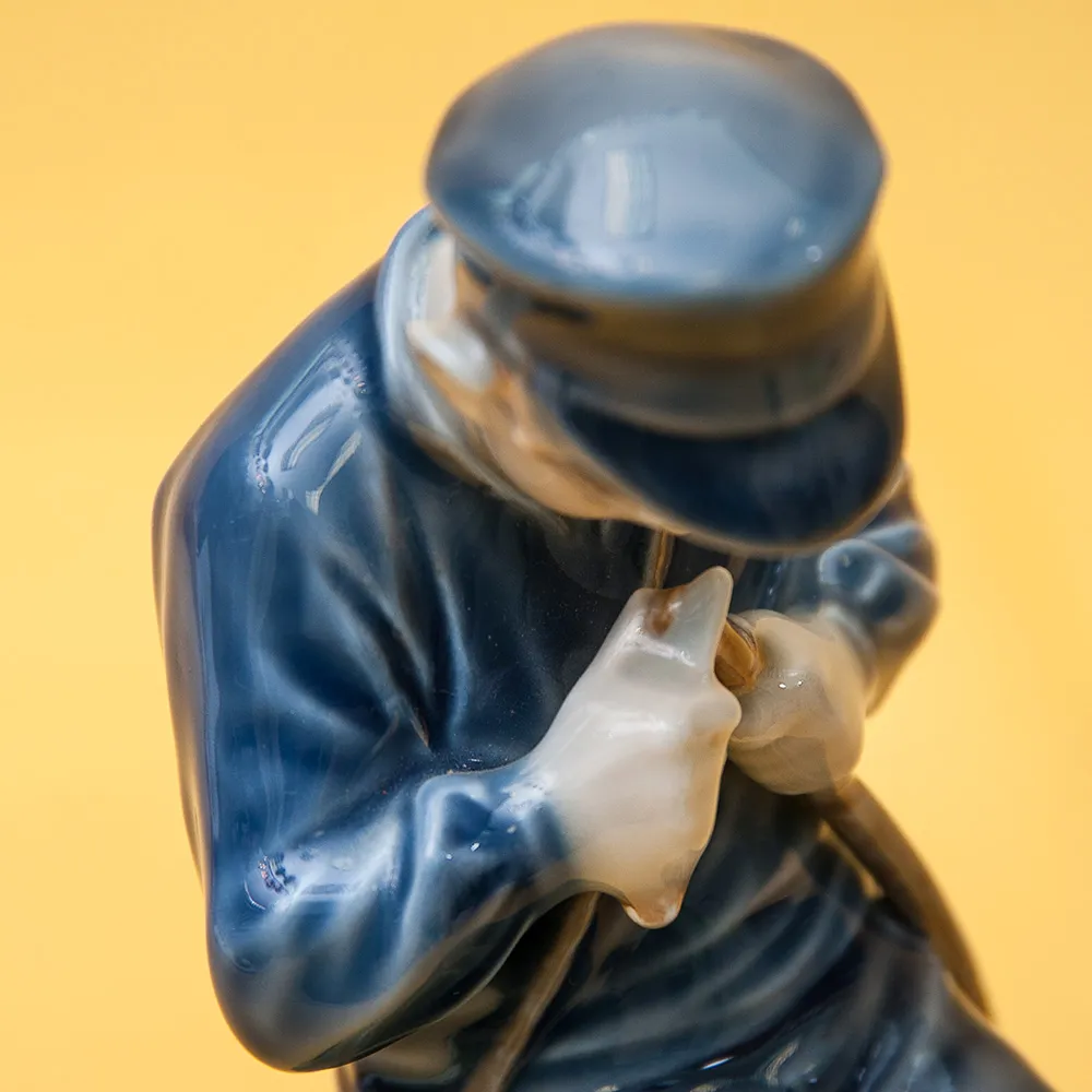 Фарфоровая Статуэтка «Мальчик - Пастух» ROYAL COPENHAGEN,  Дания, 50 -е годы ХХ века.